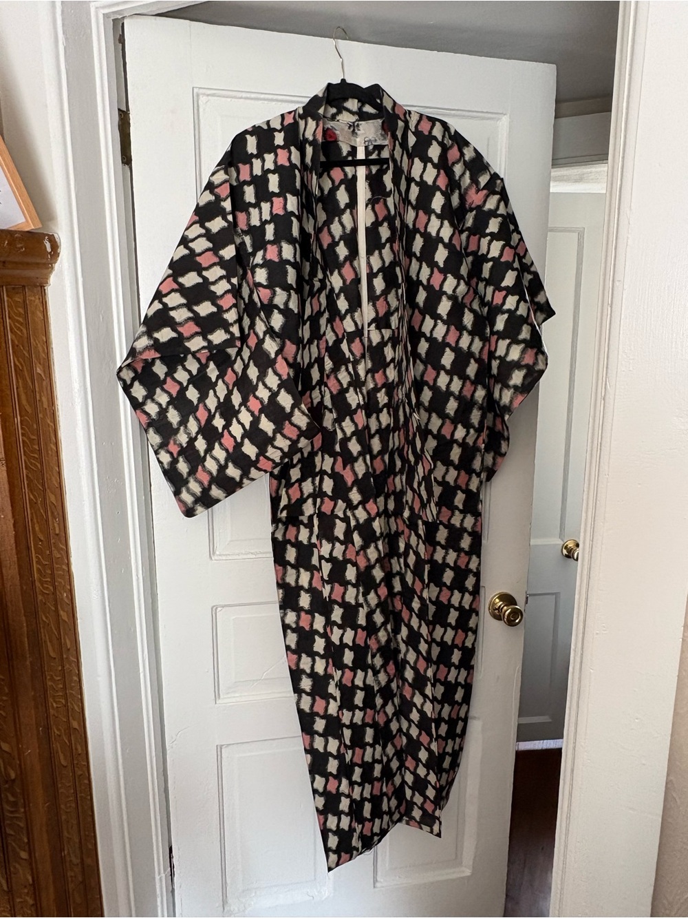 Vintage pink and black kimono